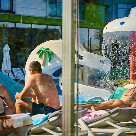 Nasty 24 Aparthotel Pool & Spa Mamaia Nord 那沃达利 外观 照片