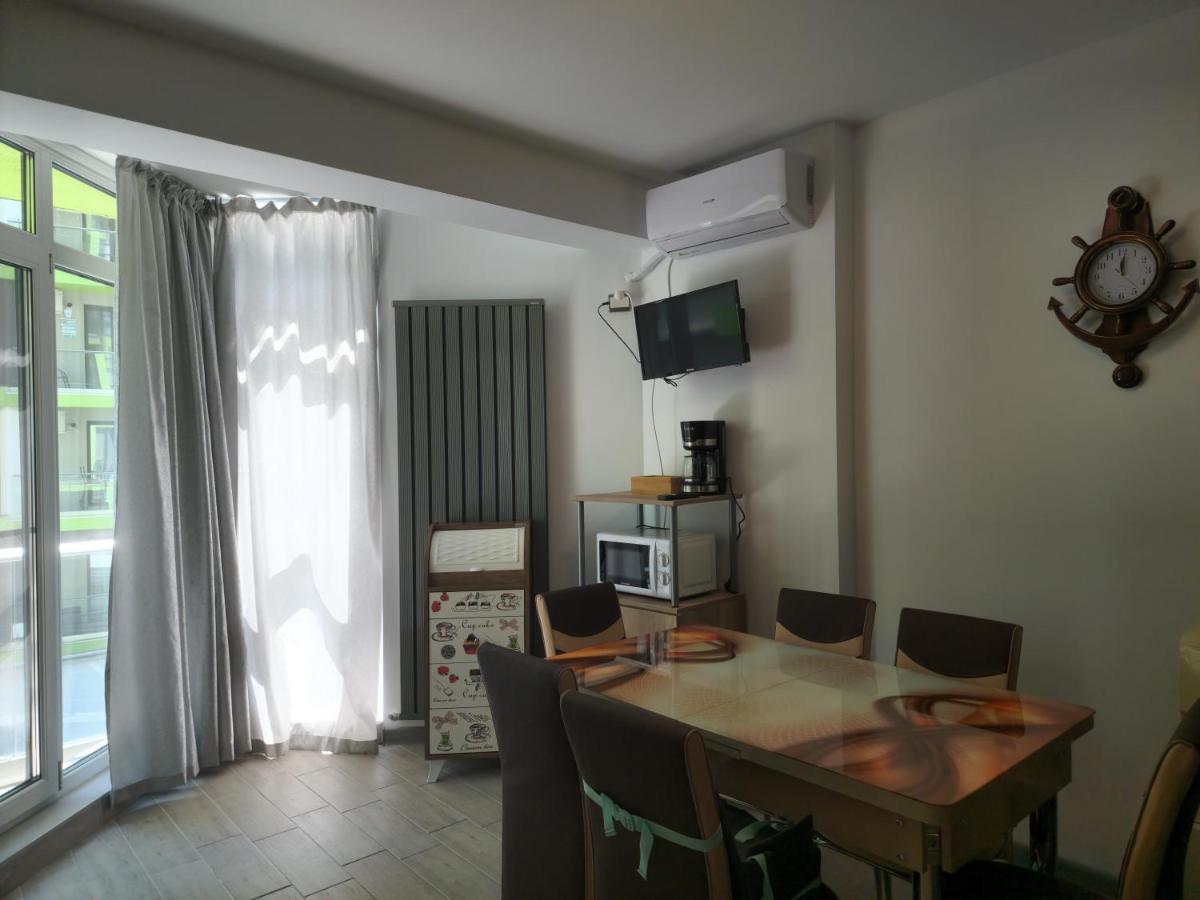 Nasty 24 Aparthotel Pool & Spa Mamaia Nord 那沃达利 外观 照片